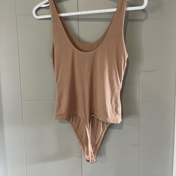 Softest Babaton Bodysuit - Picture 2 of 3